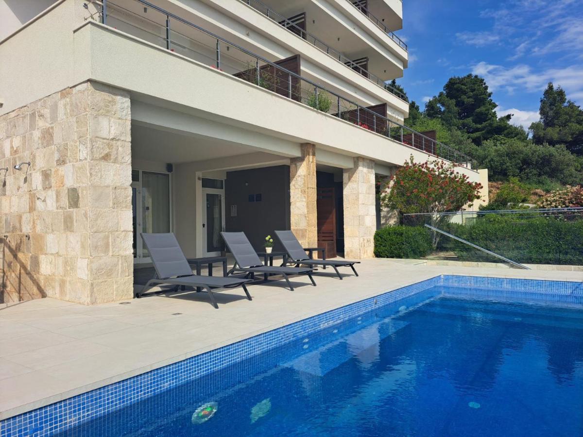 Villa Jolara With Heated Pool Mimice Exteriér fotografie